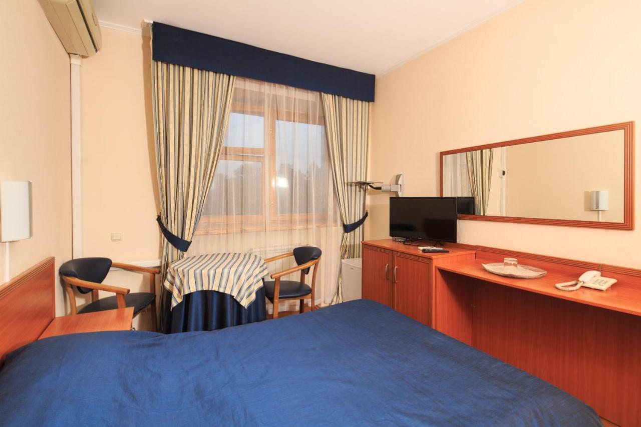Zhayvir Hotel Kyiv Exterior photo
